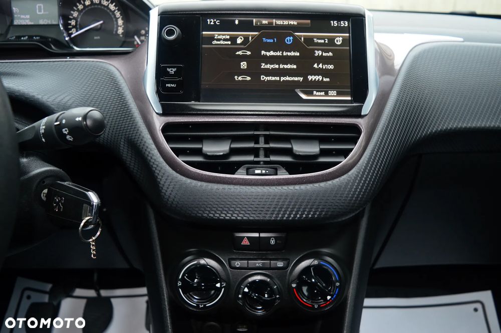 Peugeot 2008 - 19