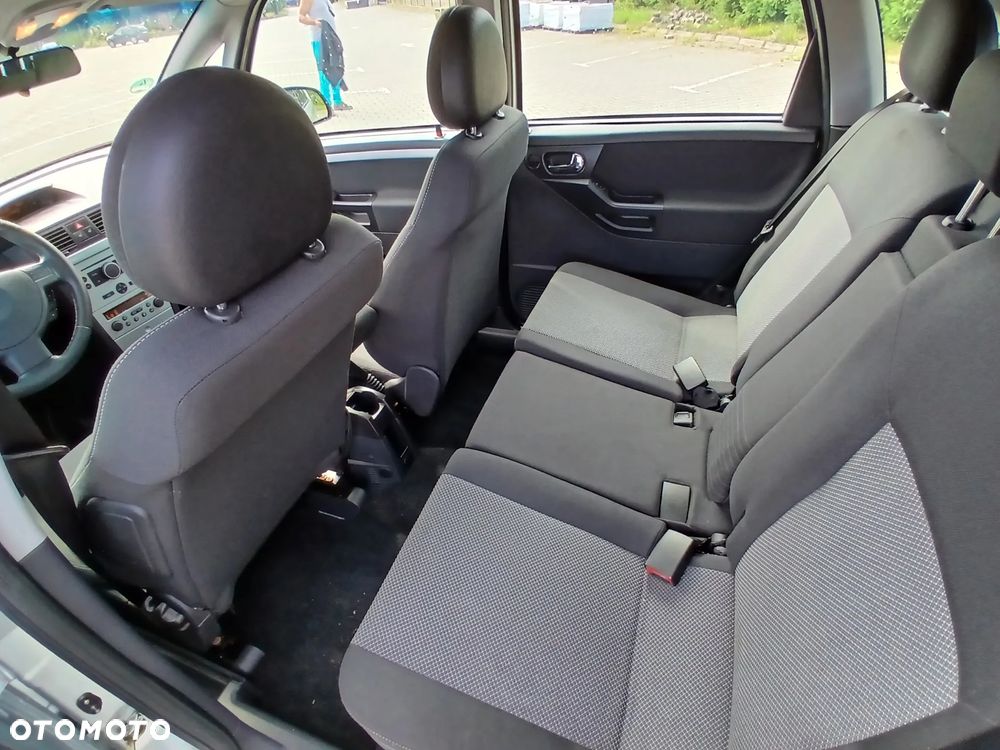 Opel Meriva 1.6 16V - 12