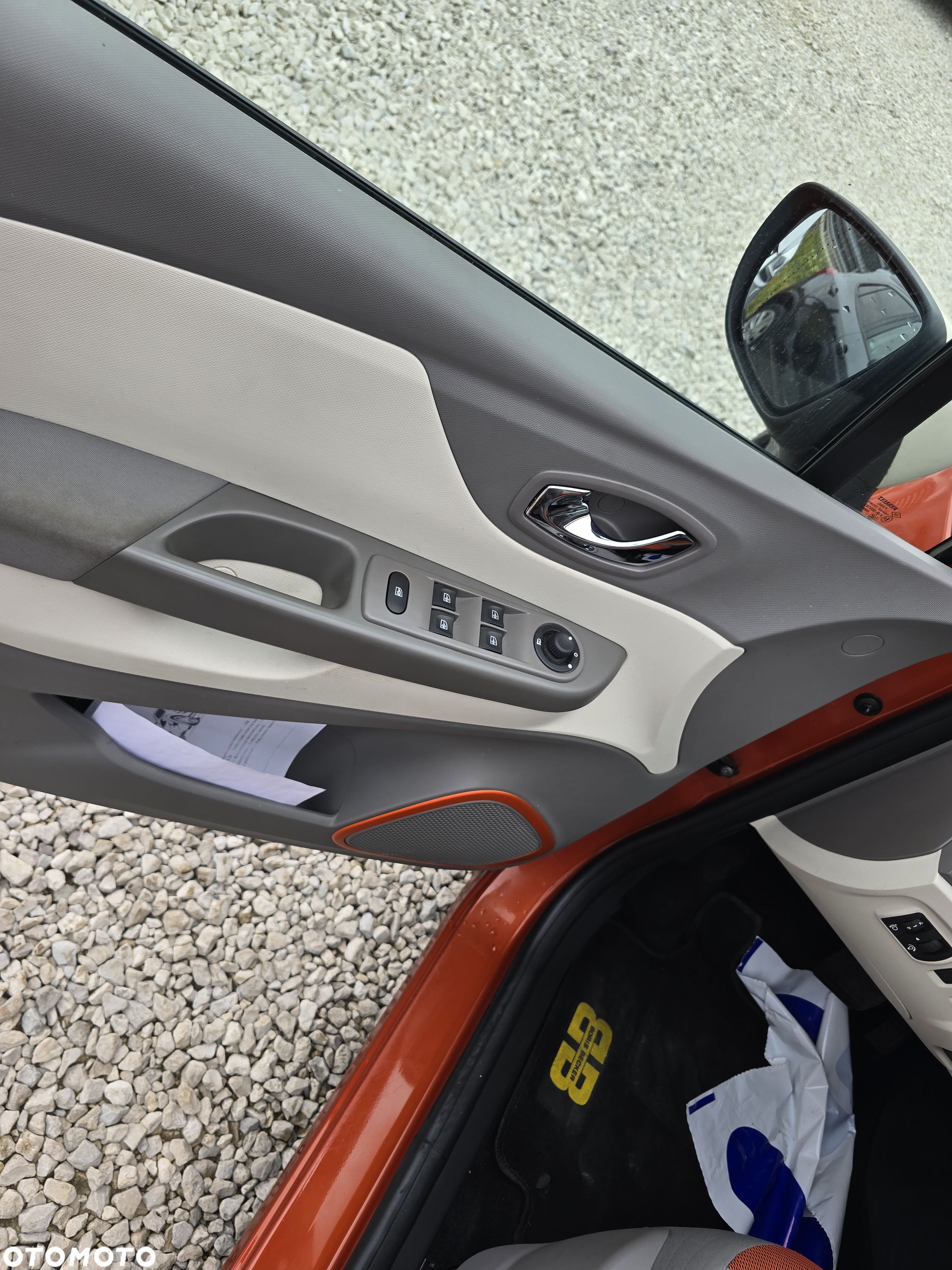 Renault Captur ENERGY TCe 120 EDC Luxe - 22