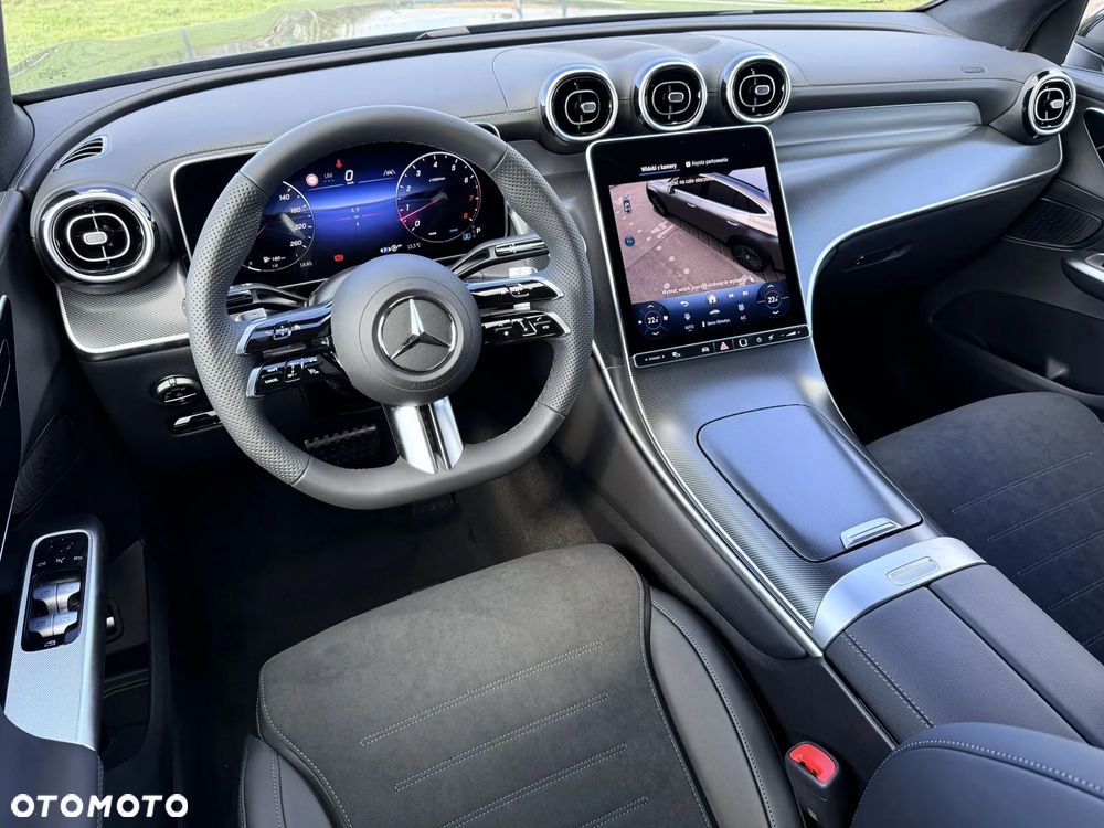 Mercedes-Benz GLC - 12