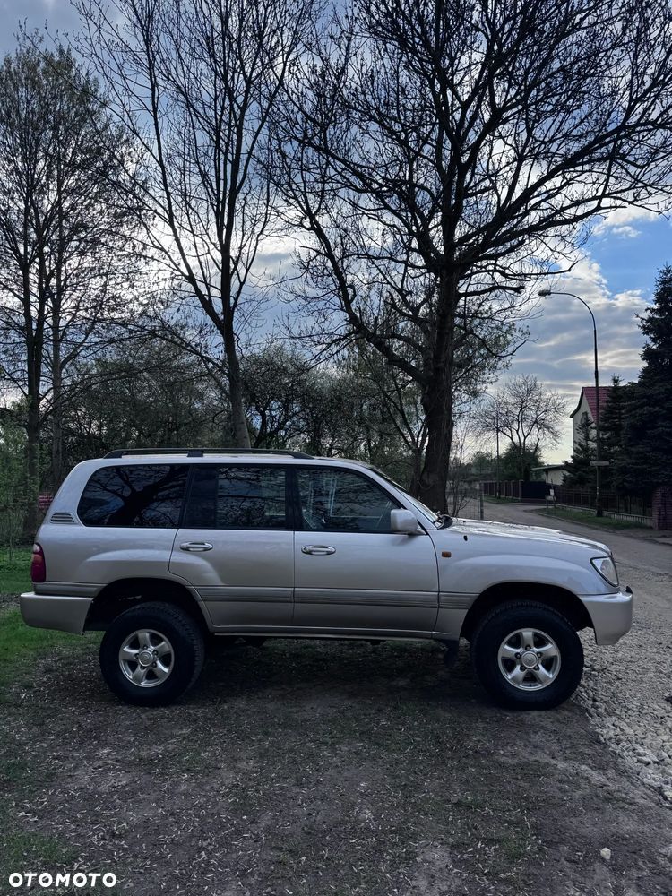 Toyota Land Cruiser 100 Automatik - 2