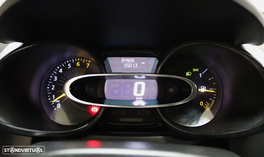 Renault Clio 1.2 16V Confort - 10