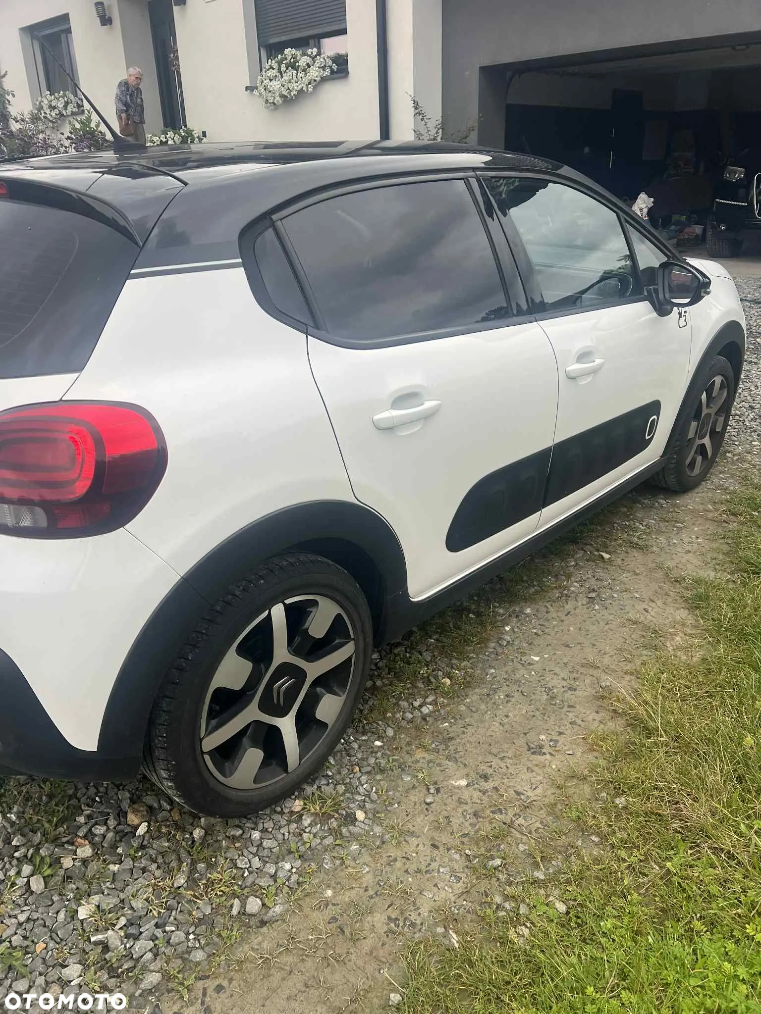 Citroën C3 1.2 PureTech Shine - 6