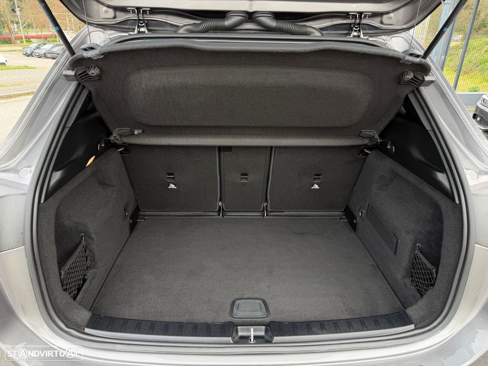 Mercedes-Benz GLA 250 e AMG Line - 11