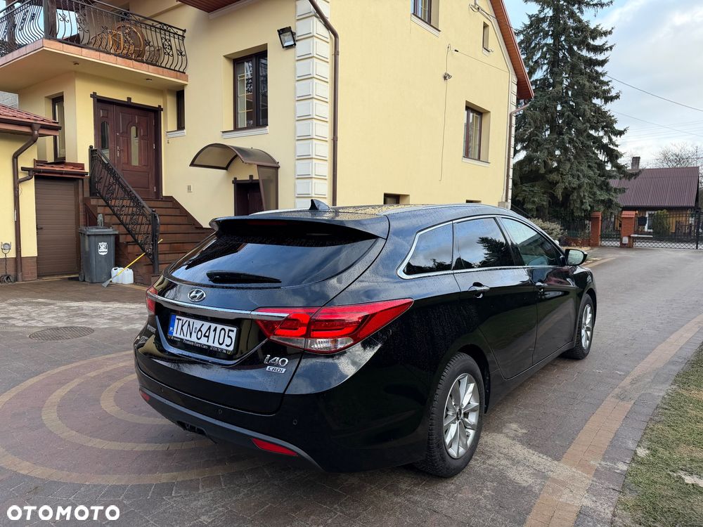 Hyundai i40 1.7 CRDi Comfort + - 12