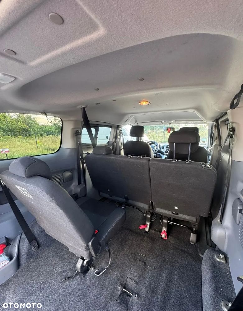 Nissan NV200 - 2