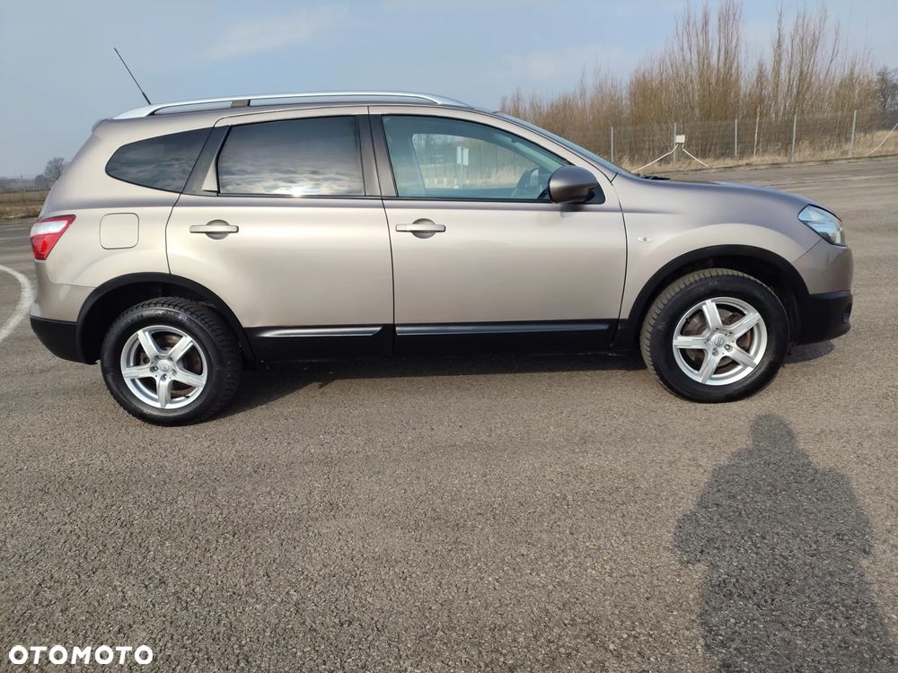 Nissan Qashqai+2 1.6 360 - 11
