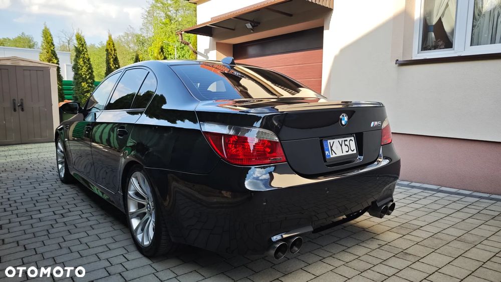 BMW M5 Standard - 2