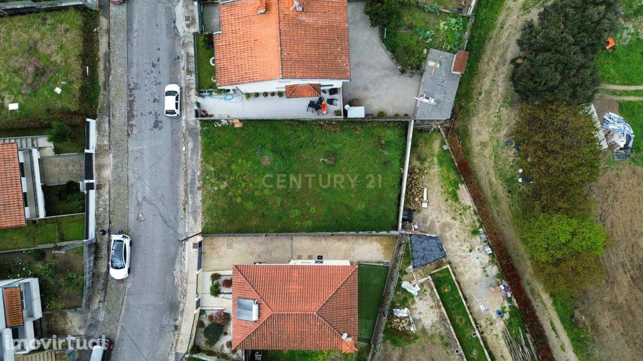 Terreno Urbano com 319 m2 em Fonte Arcada - Grande imagem: 5/12