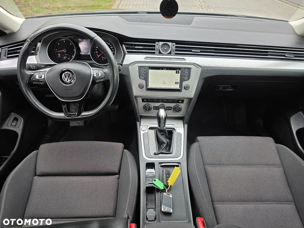 Volkswagen Passat 1.6 TDI (BlueMotion Technology) DSG Comfortline - 37