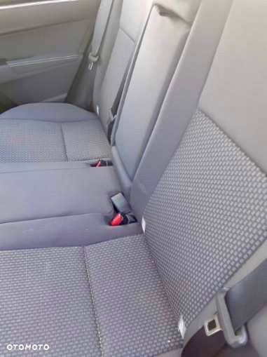 Toyota Corolla 1.6 Comfort - 4
