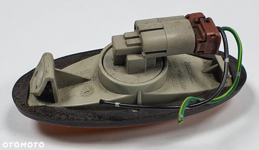 KIERUNKOWSKAZ BŁOTNIKA NISSAN MICRA K11 261606F600 236761 - 2