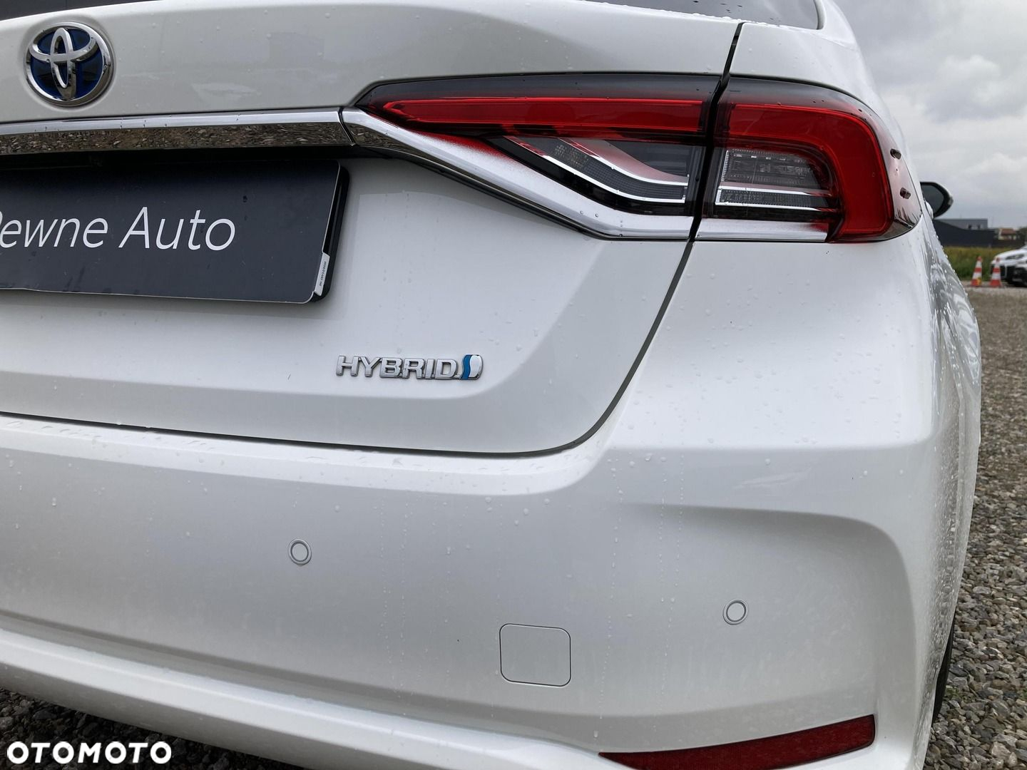 Toyota Corolla 1.8 Hybrid Style - 24