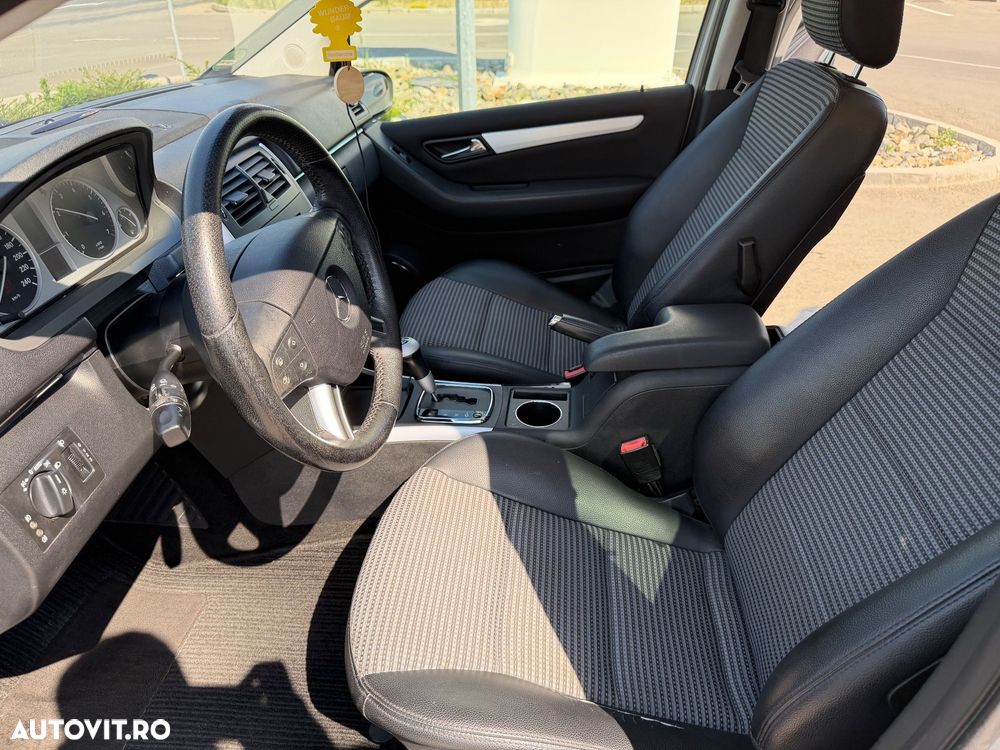 Mercedes-Benz B 200 - 18
