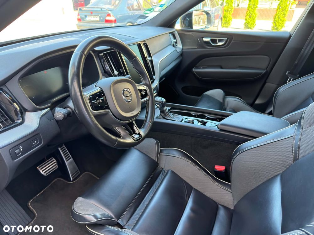 Volvo XC 60 T4 R-Design - 14
