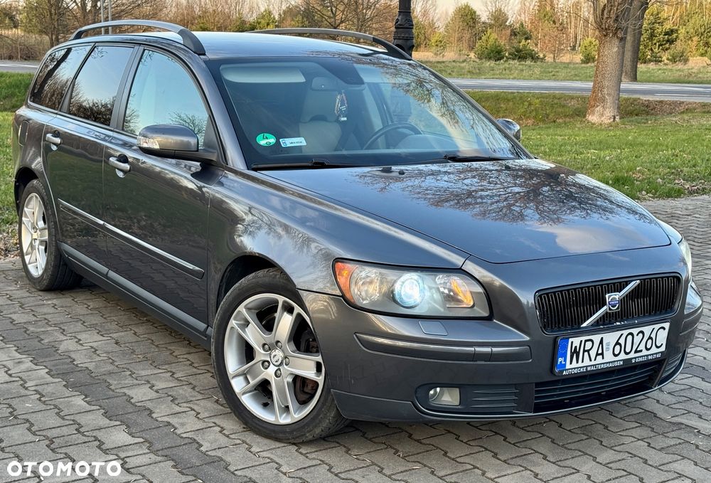 Volvo V50 2.4D5 Momentum - 5