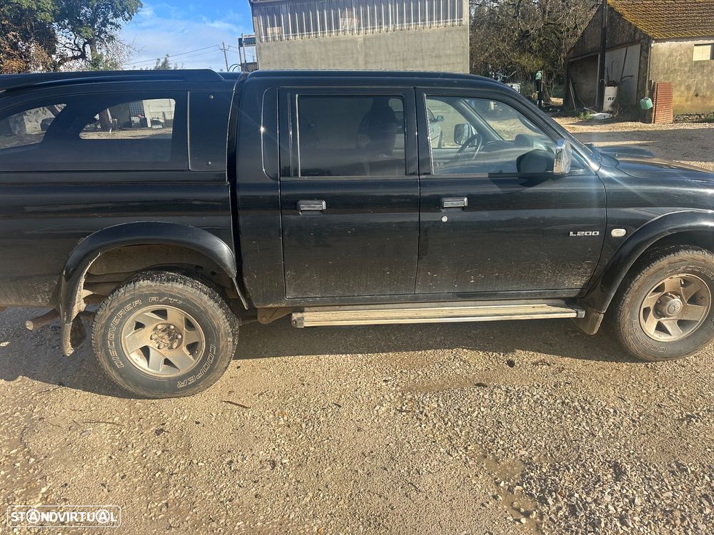 Mitsubishi L200 2.5 TD CD Strakar ABS+AC - 2