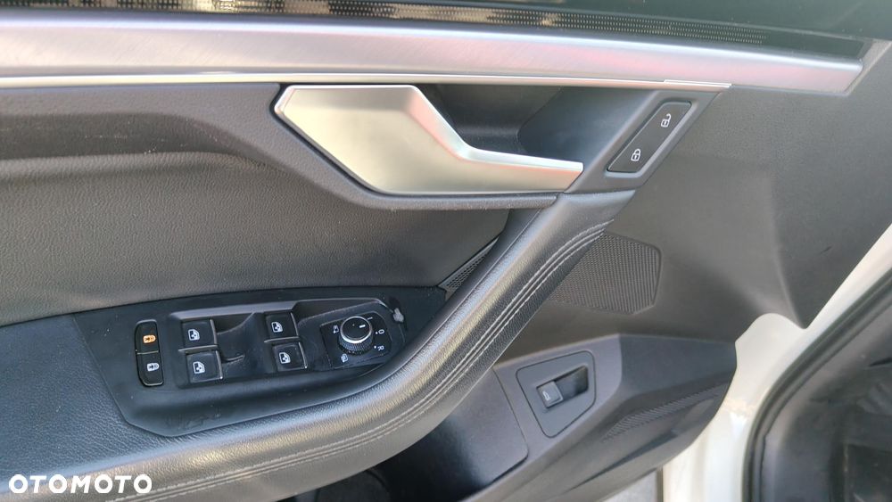 Volkswagen Touareg 3.0 V6 TDI SCR 4Mot - 4