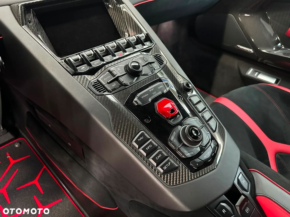 Lamborghini Aventador SVJ - 22