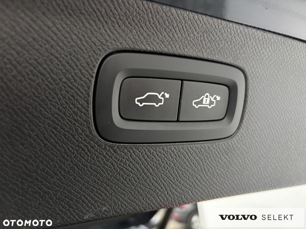 Volvo XC 90 - 28