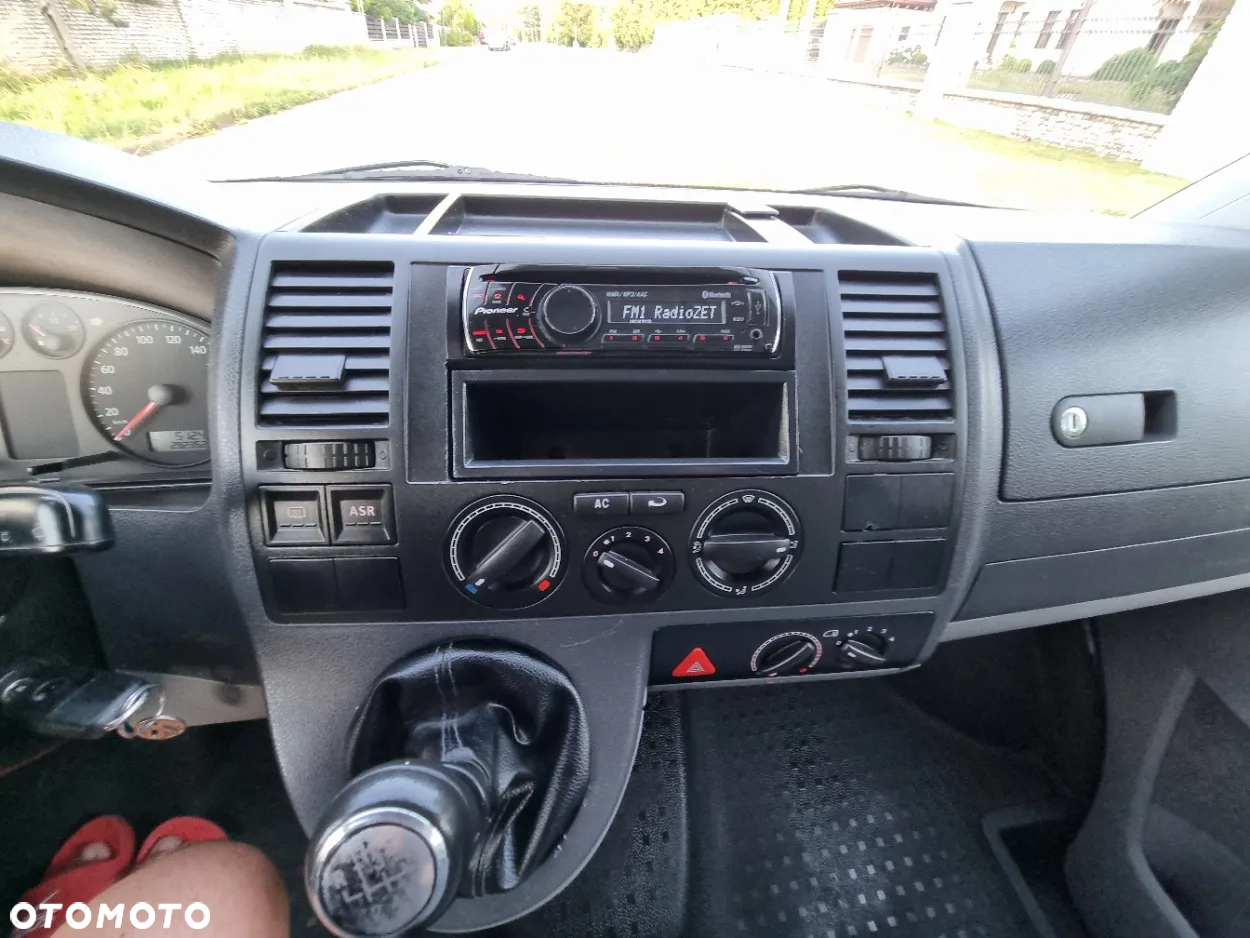 Volkswagen Transporter Shuttle TDI L1 - 23