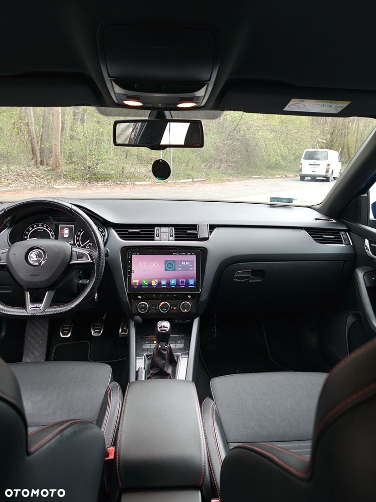 Skoda Octavia 2.0 TDI RS - 26