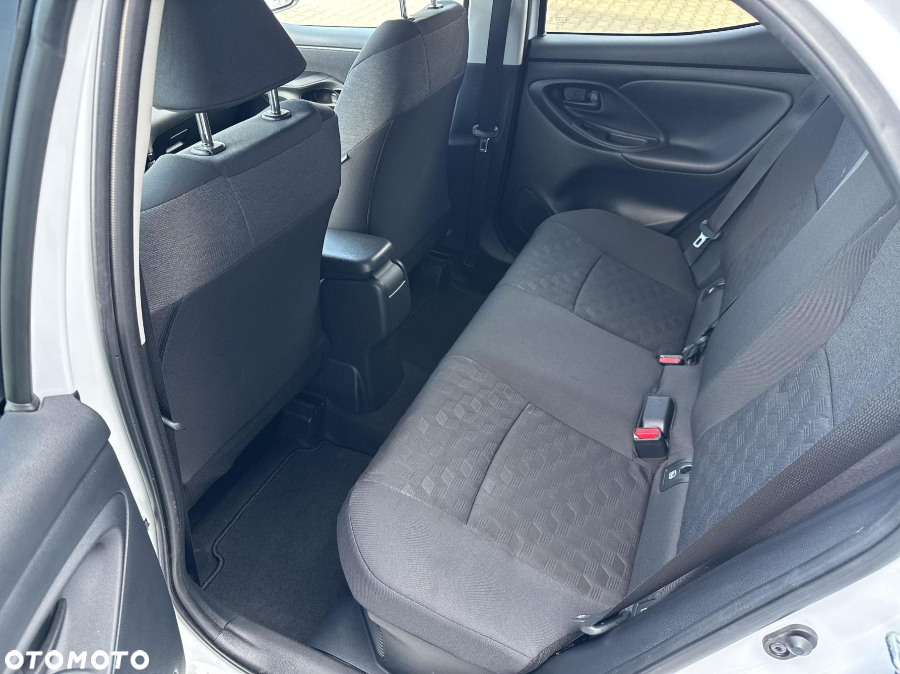 Toyota Yaris - 18