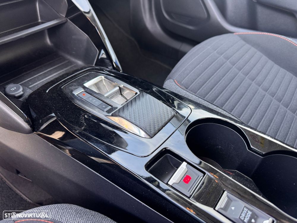 Peugeot e-2008 50 kWh Active - 12