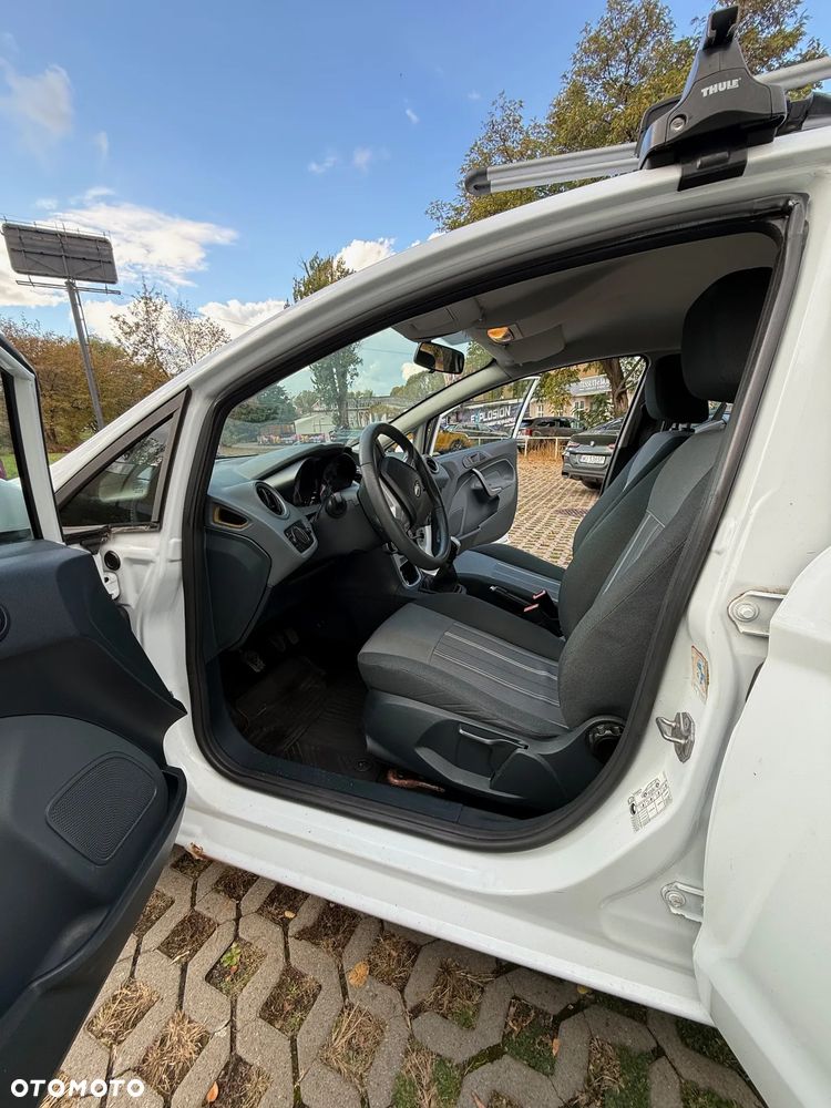 Ford Fiesta - 16