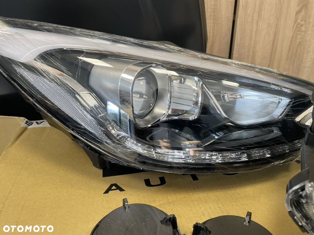 Hyundai IX35 lift Led reflektor przód nowy - 4