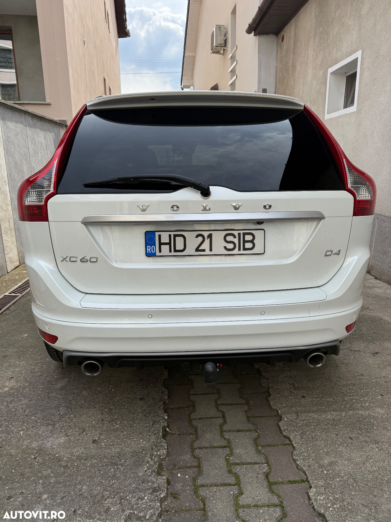 Volvo XC 60 D4 AWD Geartronic RDesign - 6