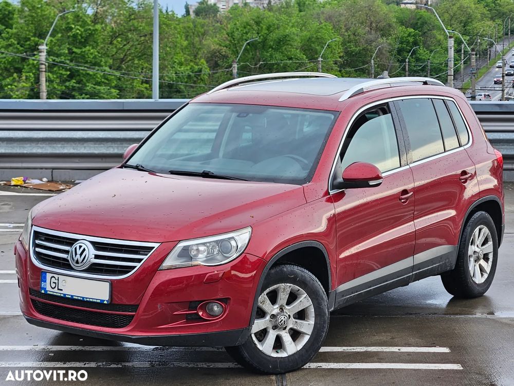 VOLKSWAGEN Tiguan