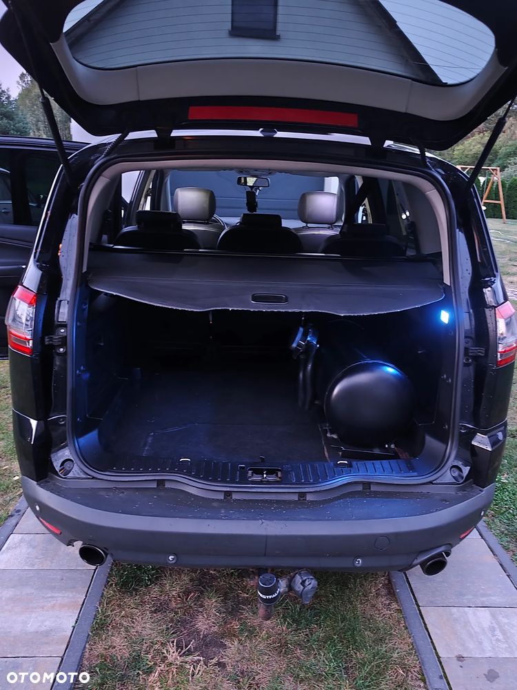 Ford S-Max - 20