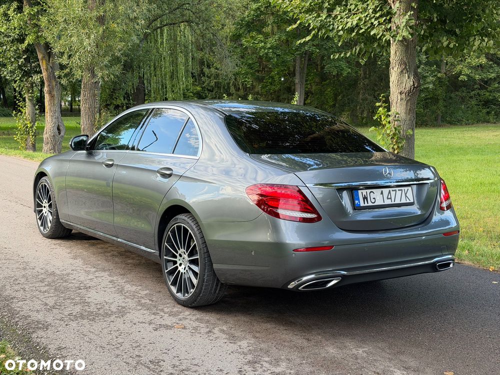 Mercedes-Benz Klasa E 220 d 4-Matic 9G-TRONIC - 7