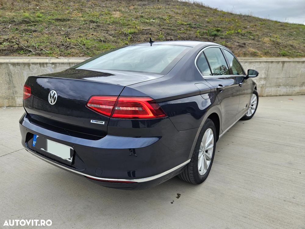 Volkswagen Passat Variant 2.0 TDI DSG R Executive - 3