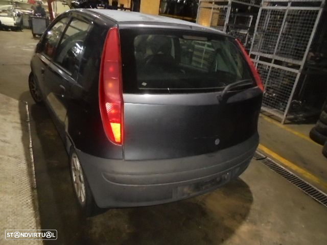 Carro MOT: 188A4000 FIAT PUNTO 2000 1.2 60CV 5P CINZA GASOLINA - 4