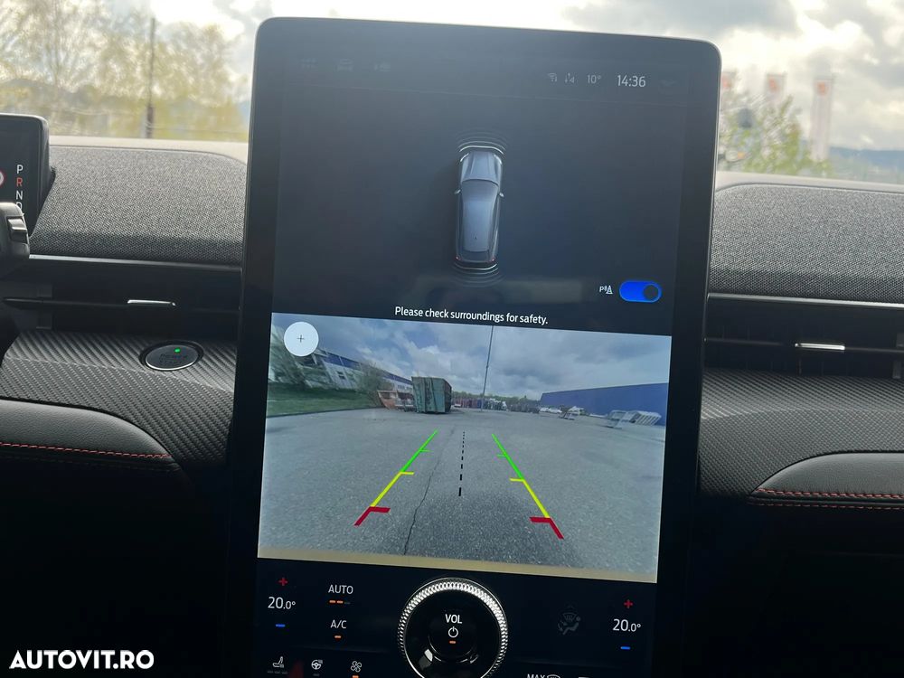 Ford Mustang Mach-E AWD PREMIUM - 17