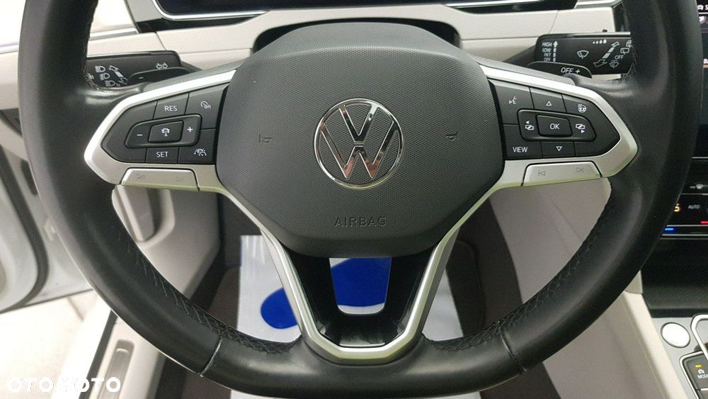 Volkswagen Passat - 23