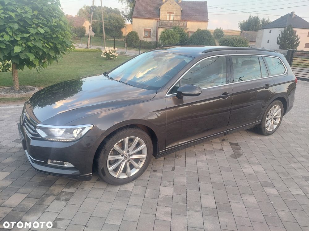Volkswagen Passat - 2