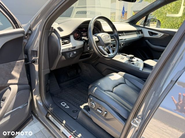 Audi Q7 - 18