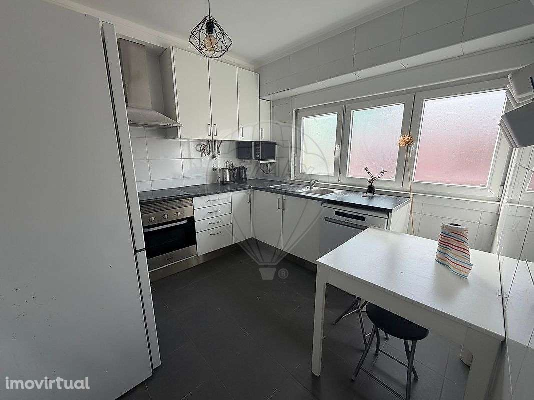 Apartamento T2 para arrendamento - Grande imagem: 2/12