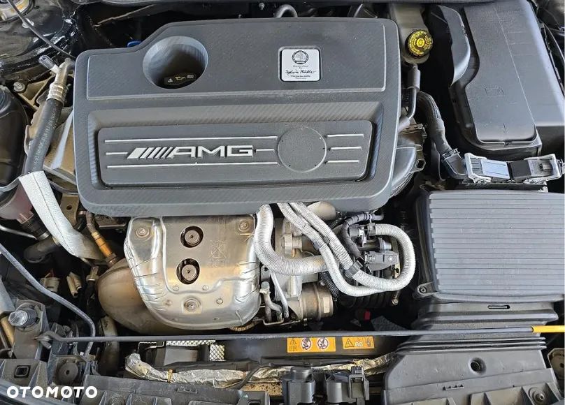 Mercedes-Benz CLA AMG 45 4Matic 7G-DCT - 12