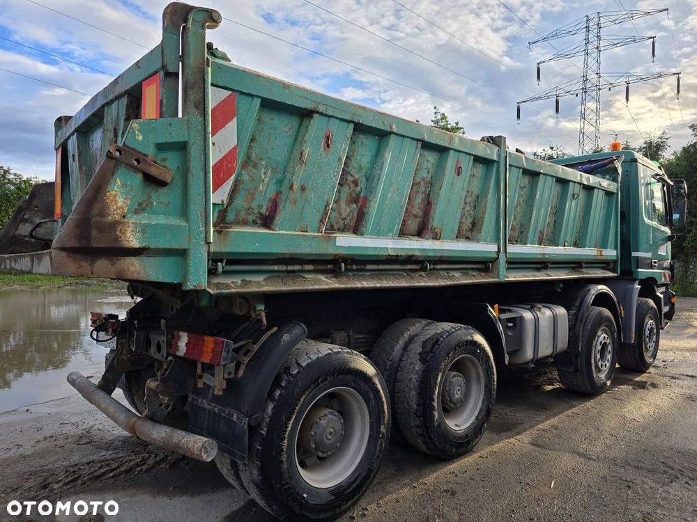 Mercedes-Benz Actros - 15