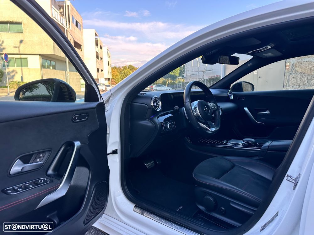 Mercedes-Benz A 180 7G-DCT AMG Line - 29