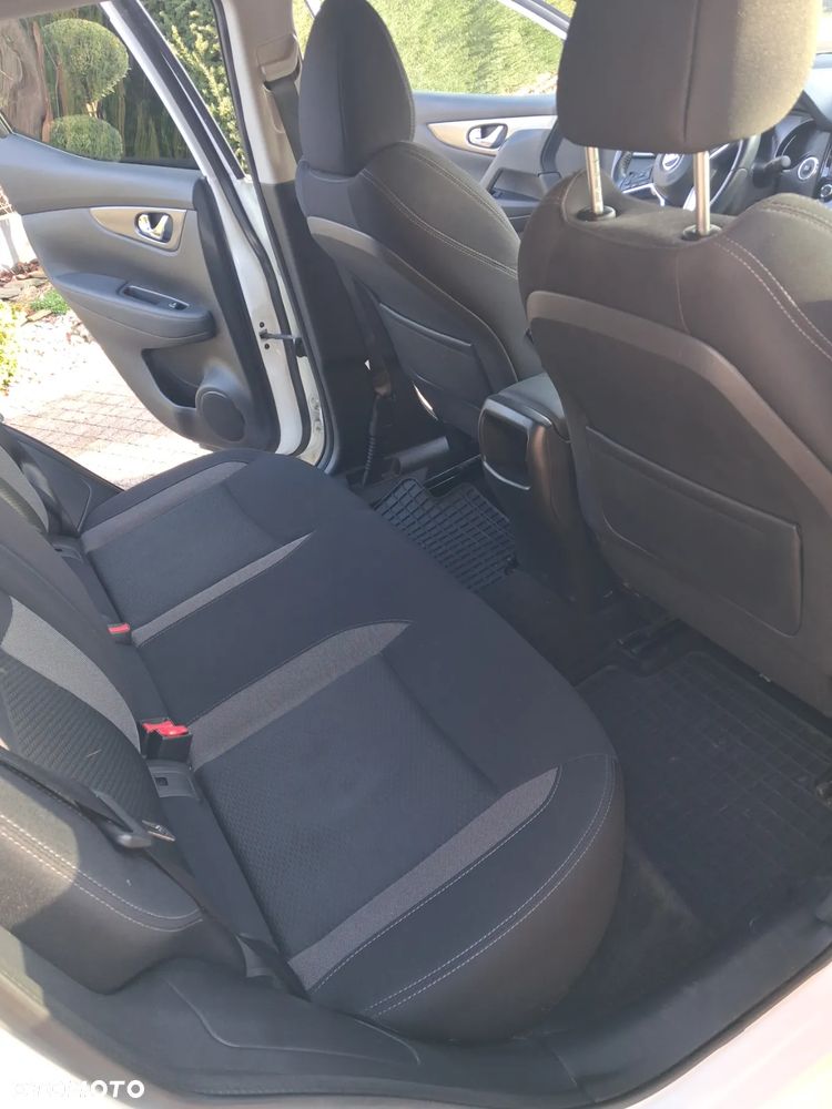 Nissan Qashqai 1.3 DIG-T N-WAY - 11