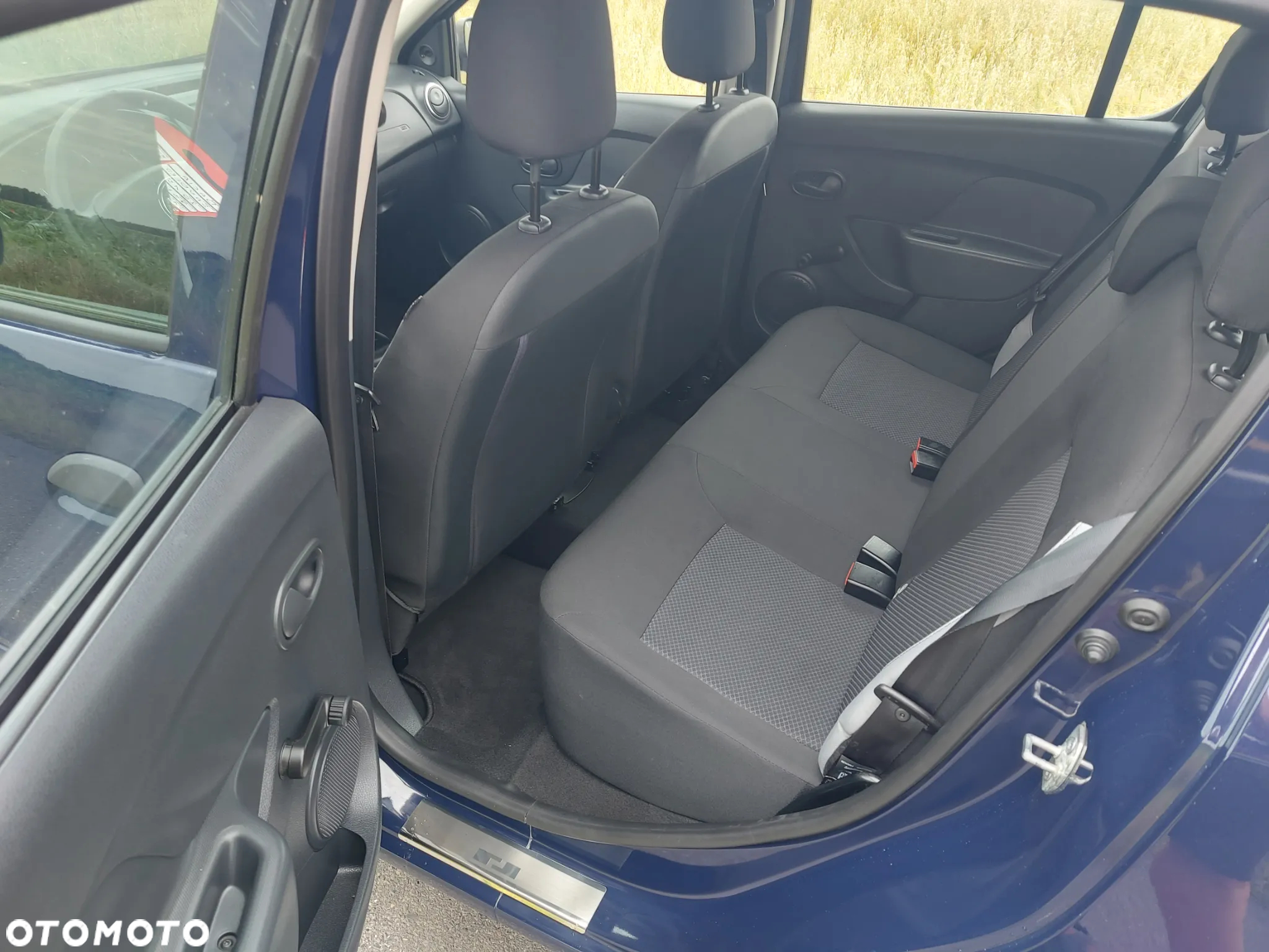 Dacia Sandero 1.2 16V 75 Celebration - 8