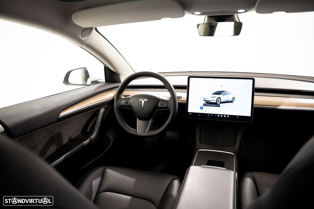 Tesla Model 3 Long Range Tração Traseira - 4