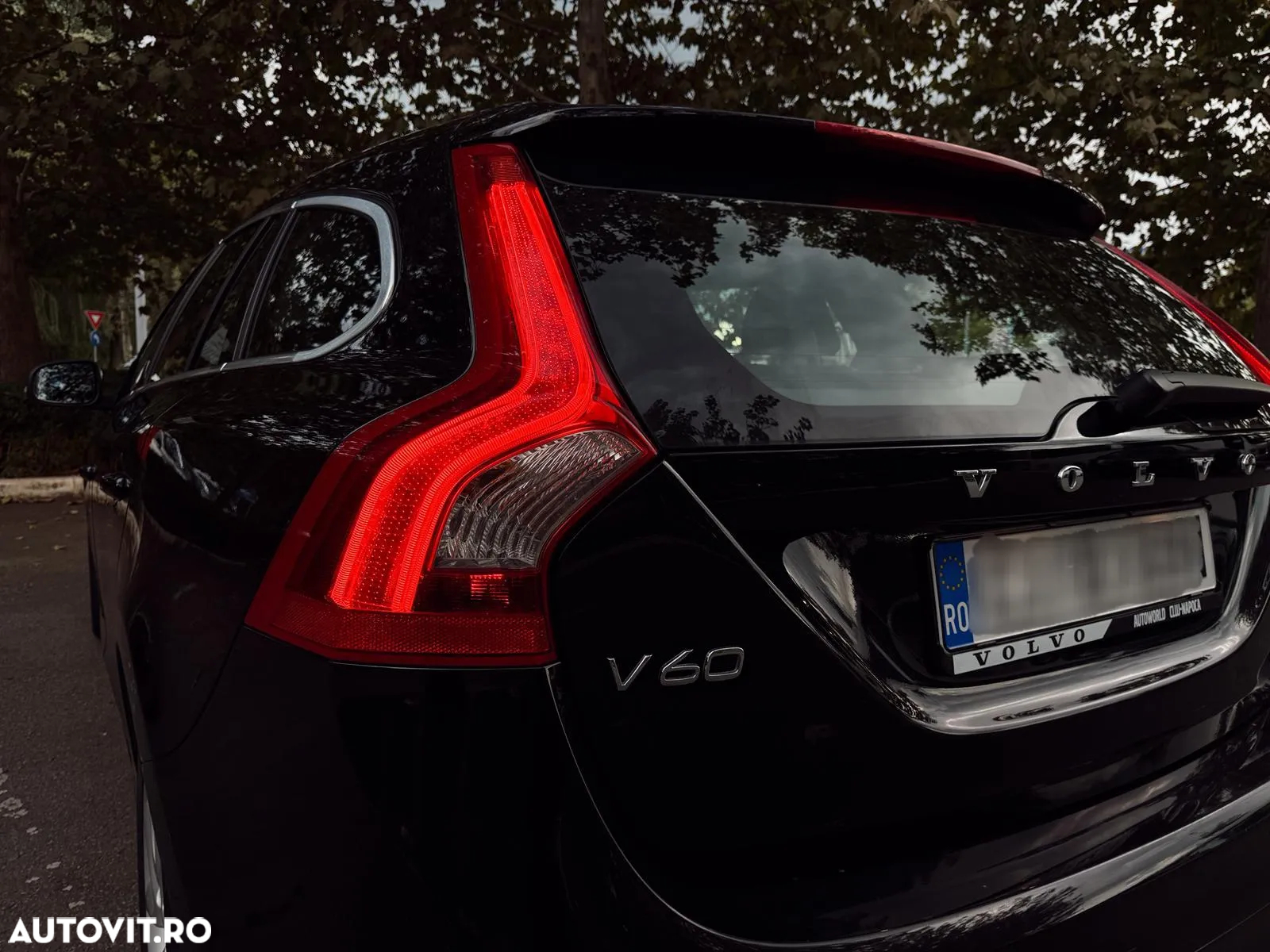 Volvo V60 D2 ECO Start-Stop Momentum - 16
