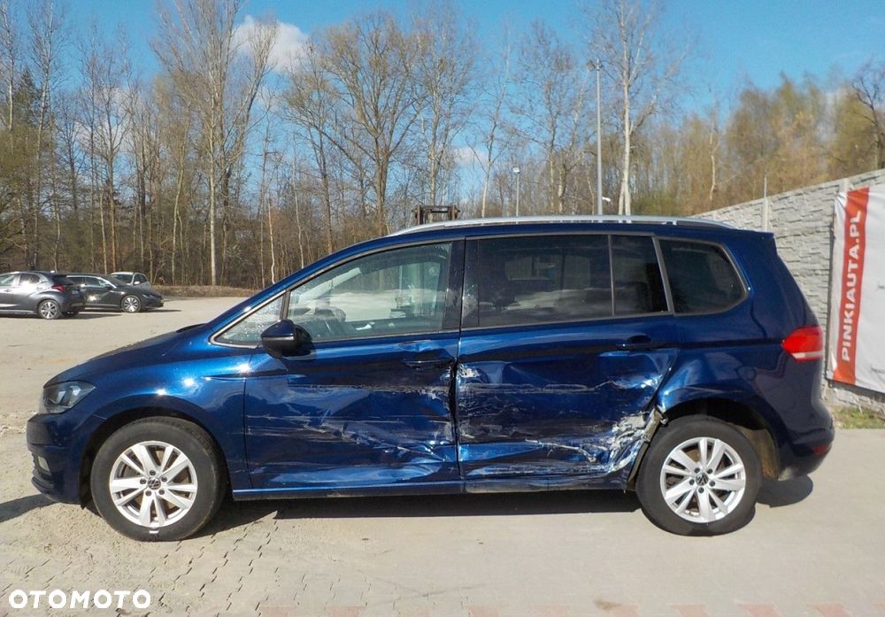 Volkswagen Touran - 5