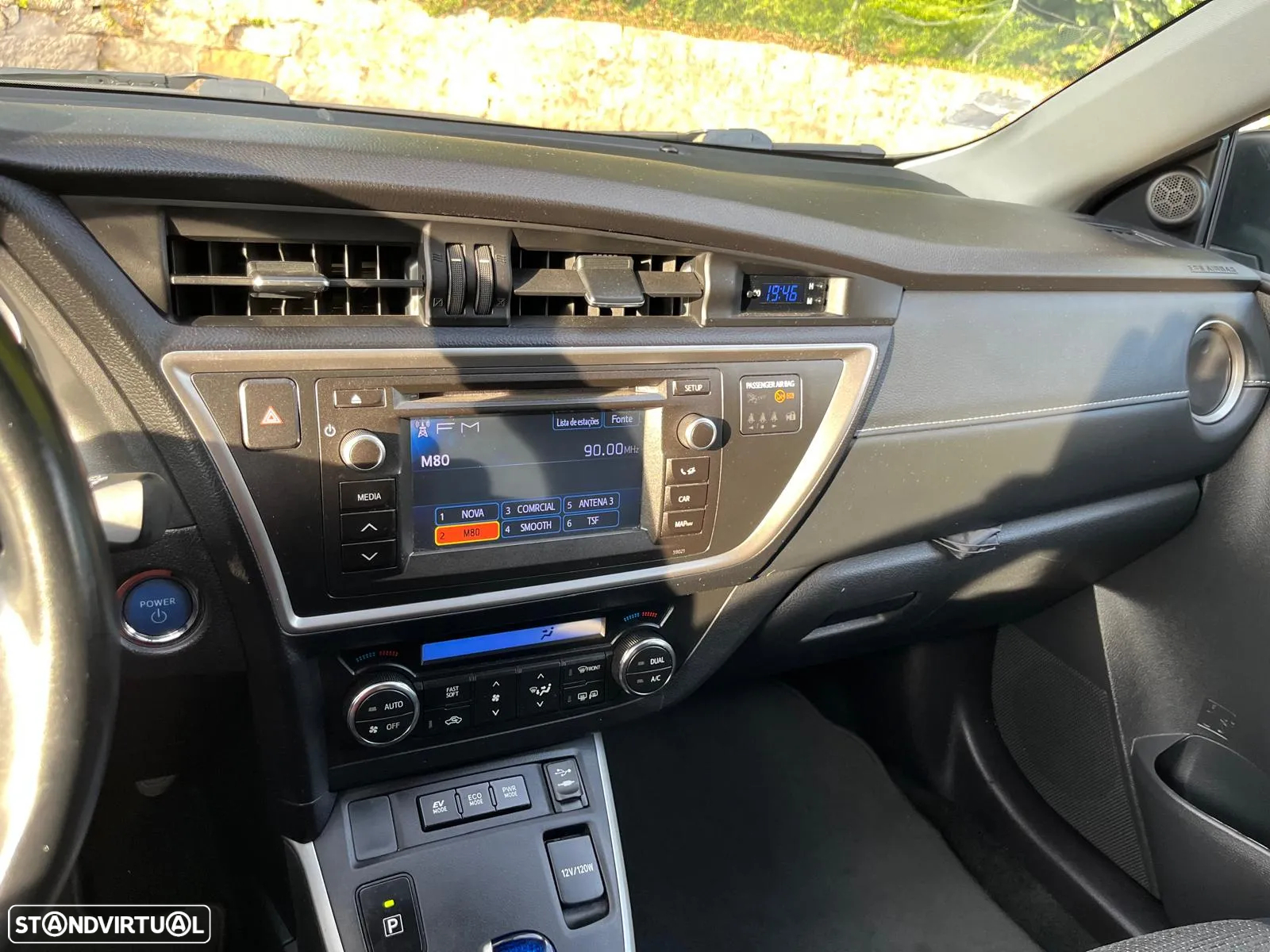 Toyota Auris Touring Sports 1.8 HSD Exclusive+Navi - 8